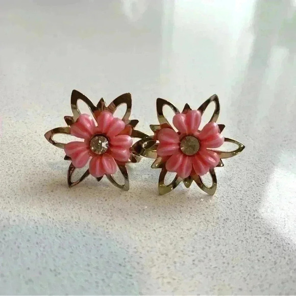 VINTAGE 50s Costume Screw Back and Clip On Earrings - Picture 4 of 6